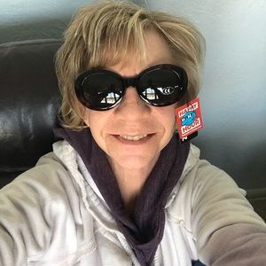 Meet your Posher, Cyndi